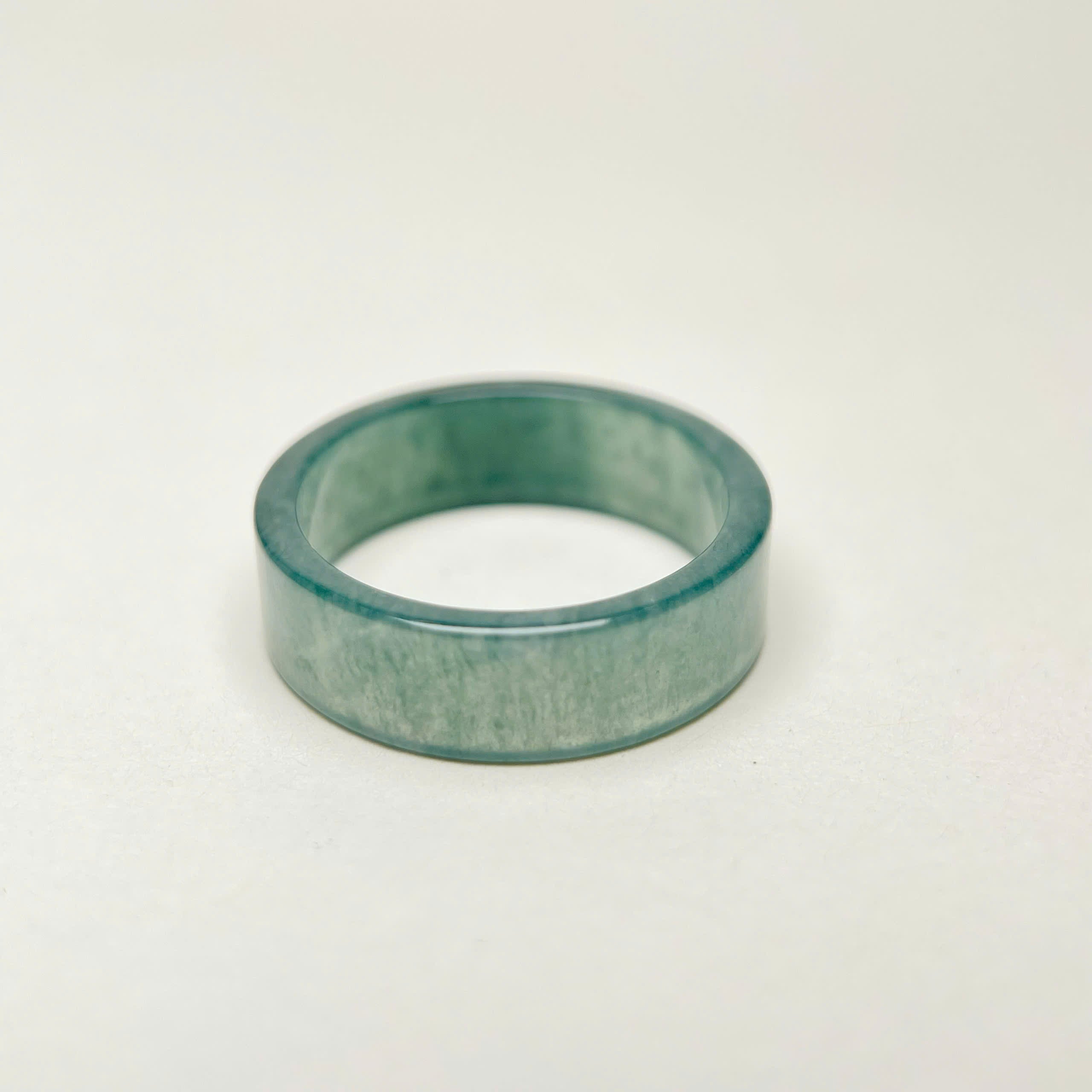 Natural jadeit ring