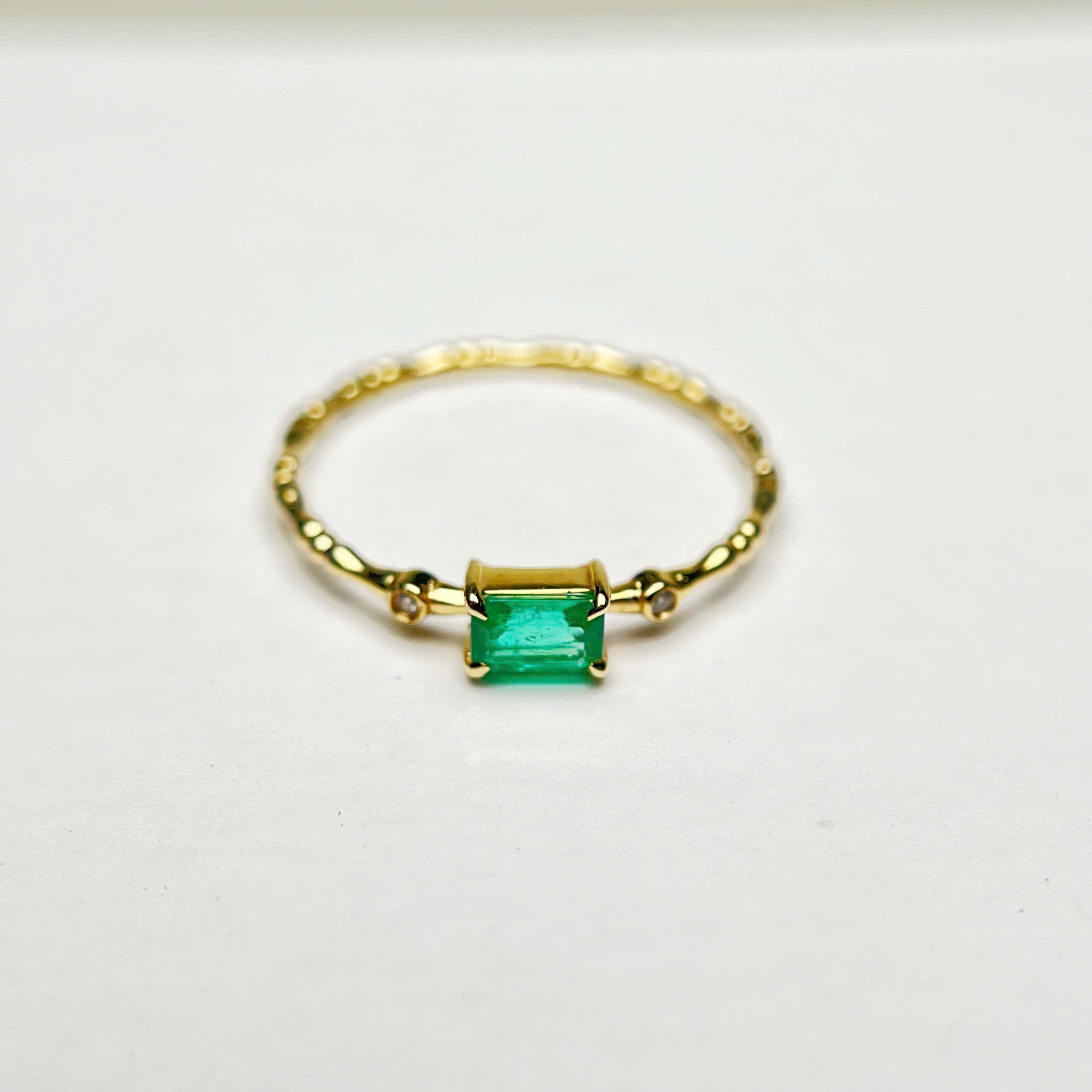 Colombia Emerald Ring