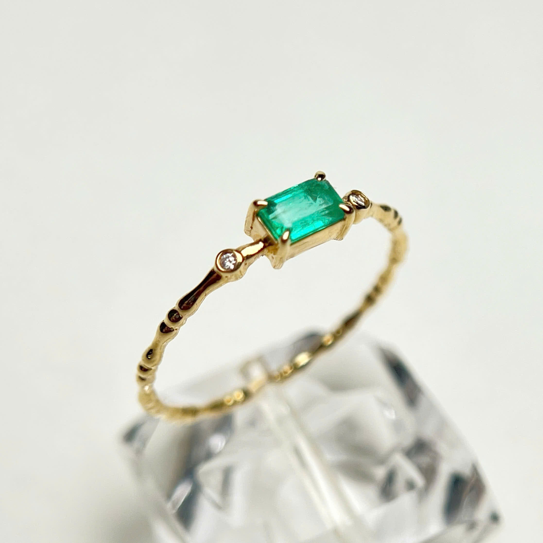 Colombia Emerald Ring