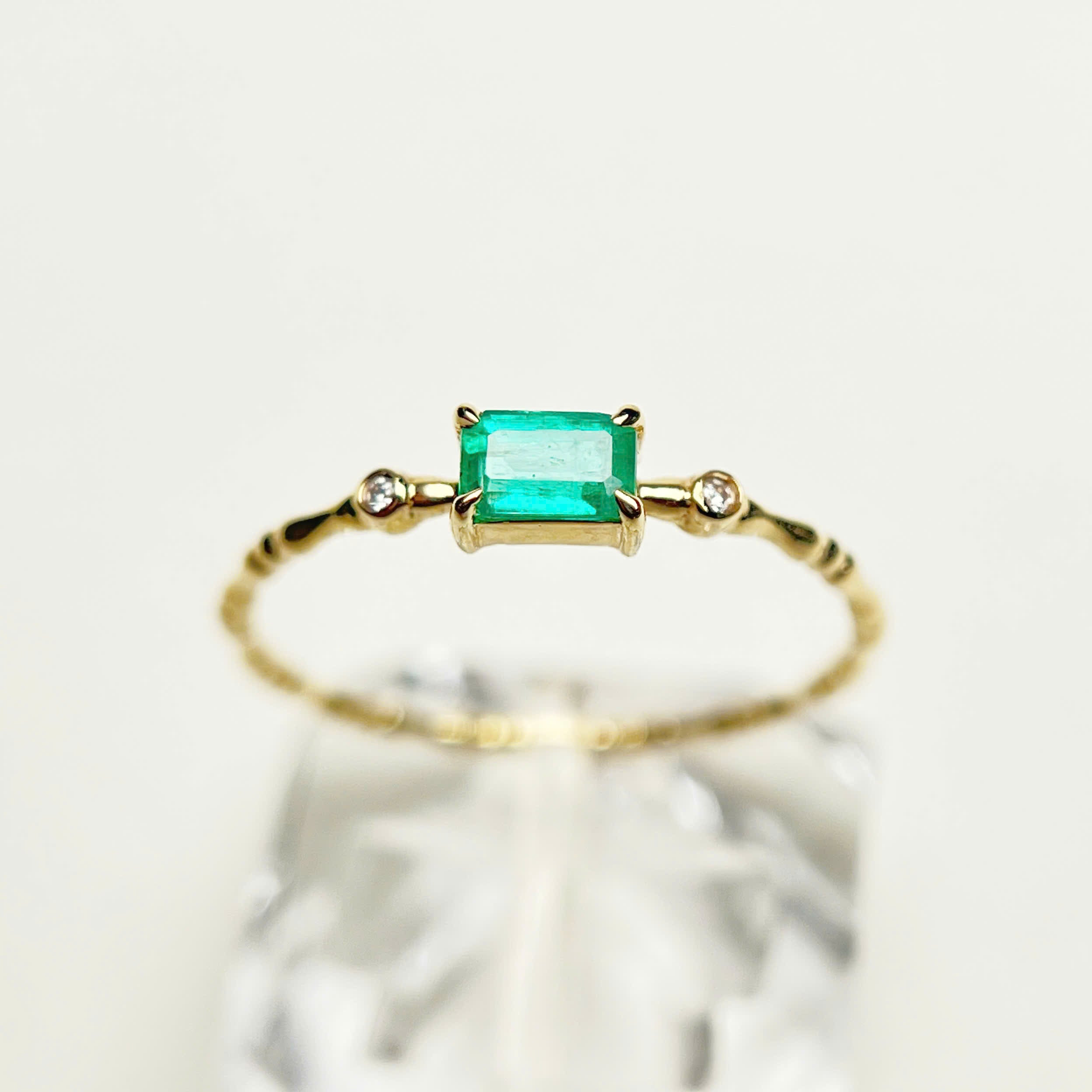 Colombia Emerald Ring