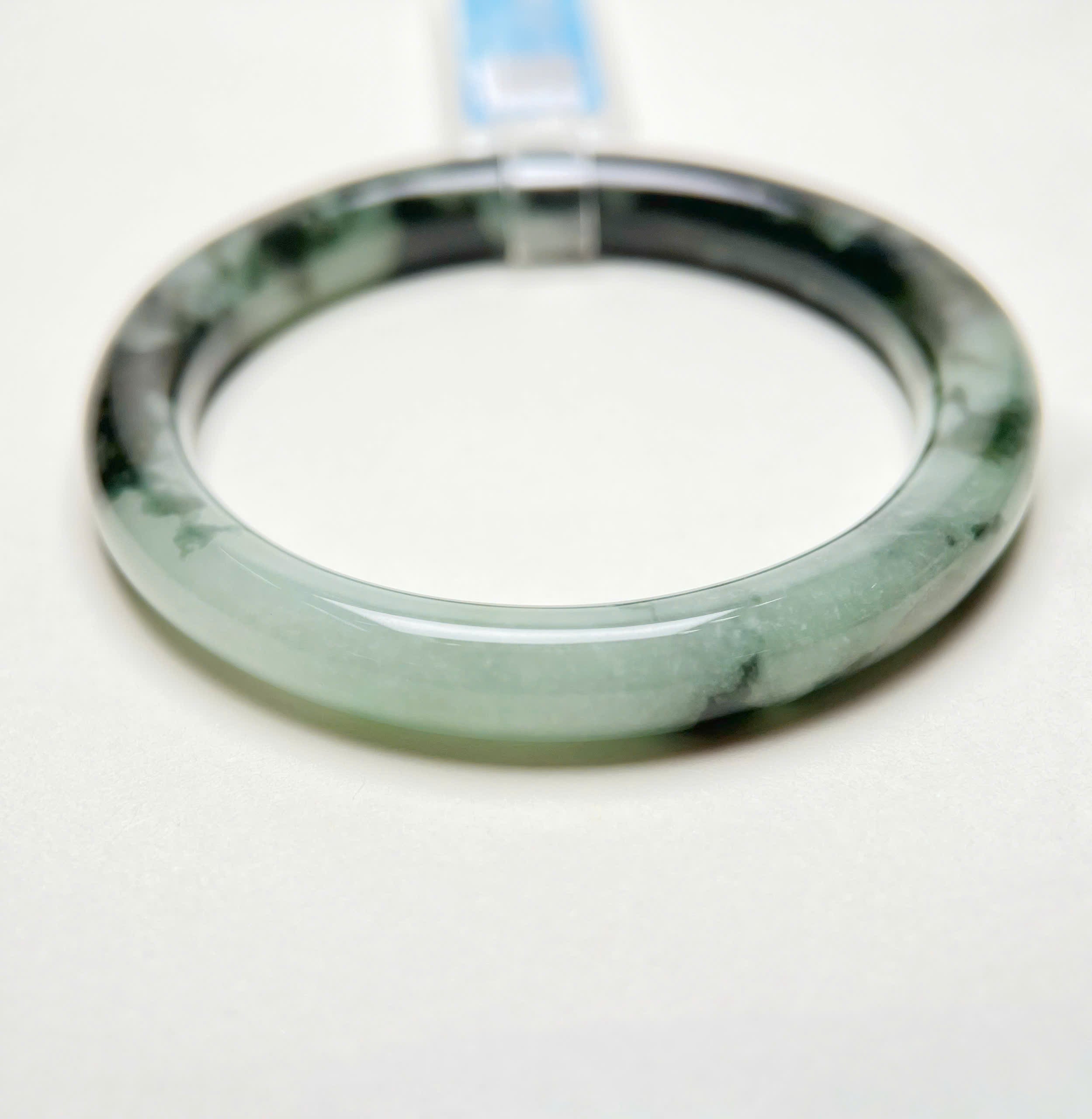 VT004 - Natural Jadeit Jade Bangle Bracelet