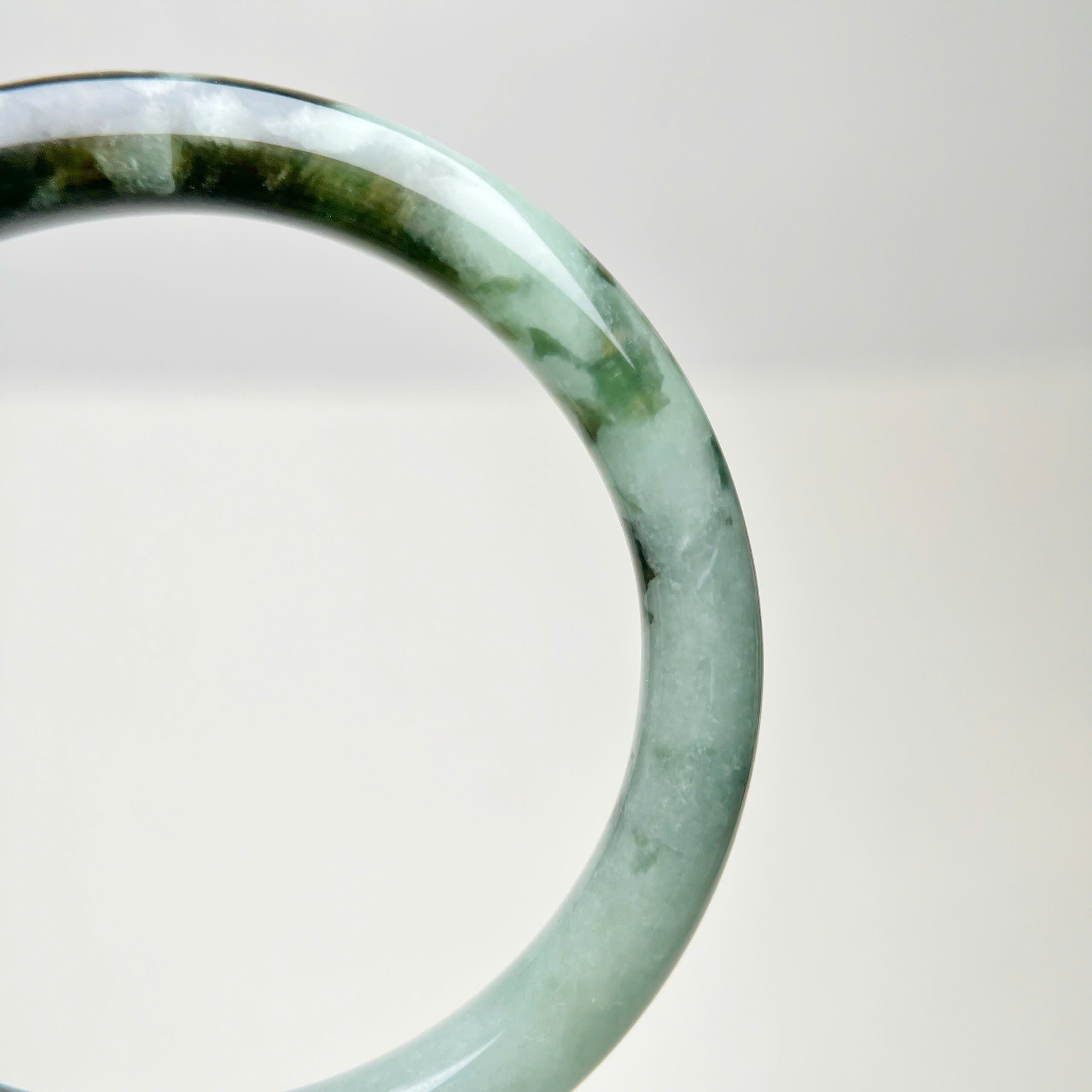 VT004 - Natural Jadeit Jade Bangle Bracelet