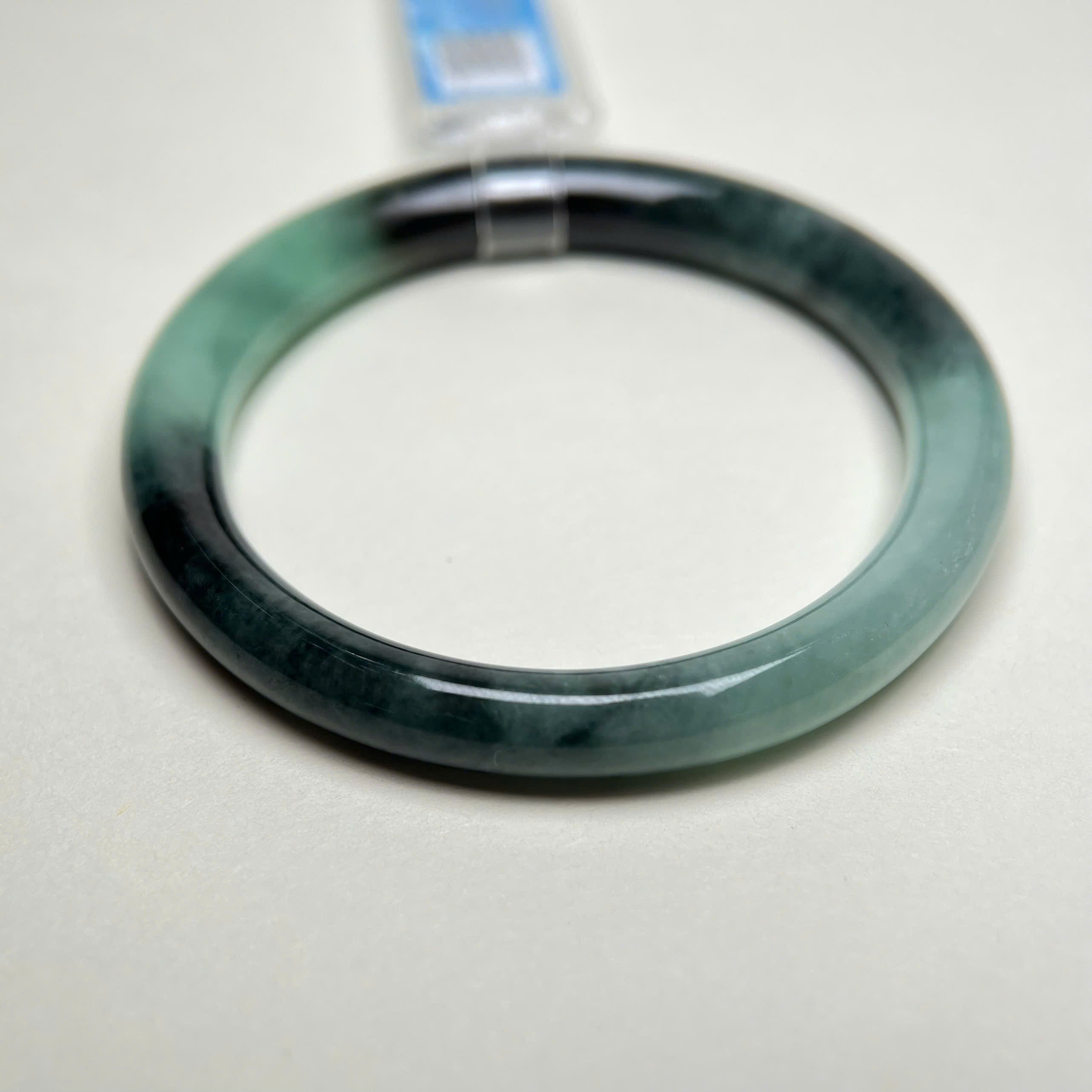 VT006 - Natural Jadeit Jade Bangle Bracelet