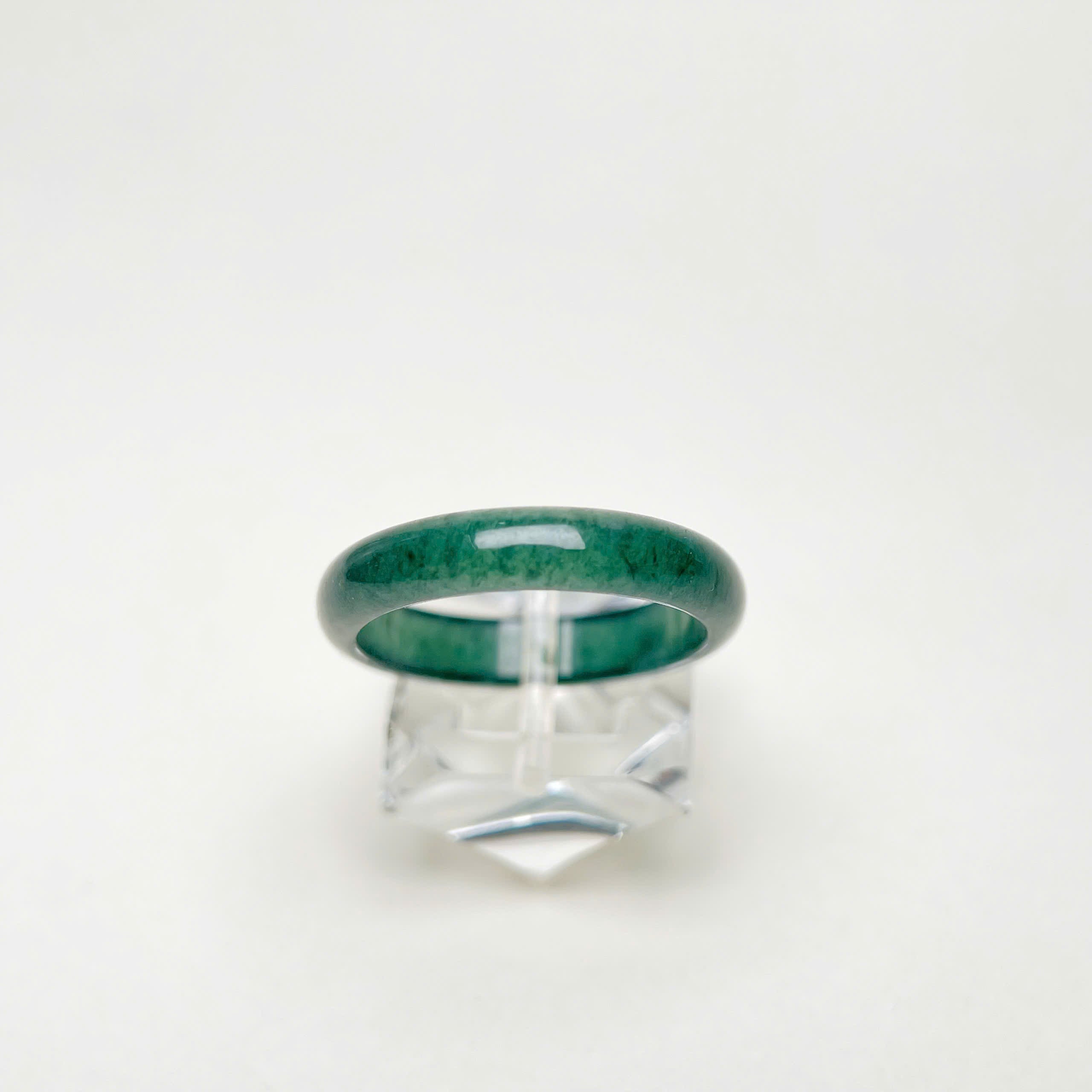 Natural jadeit ring